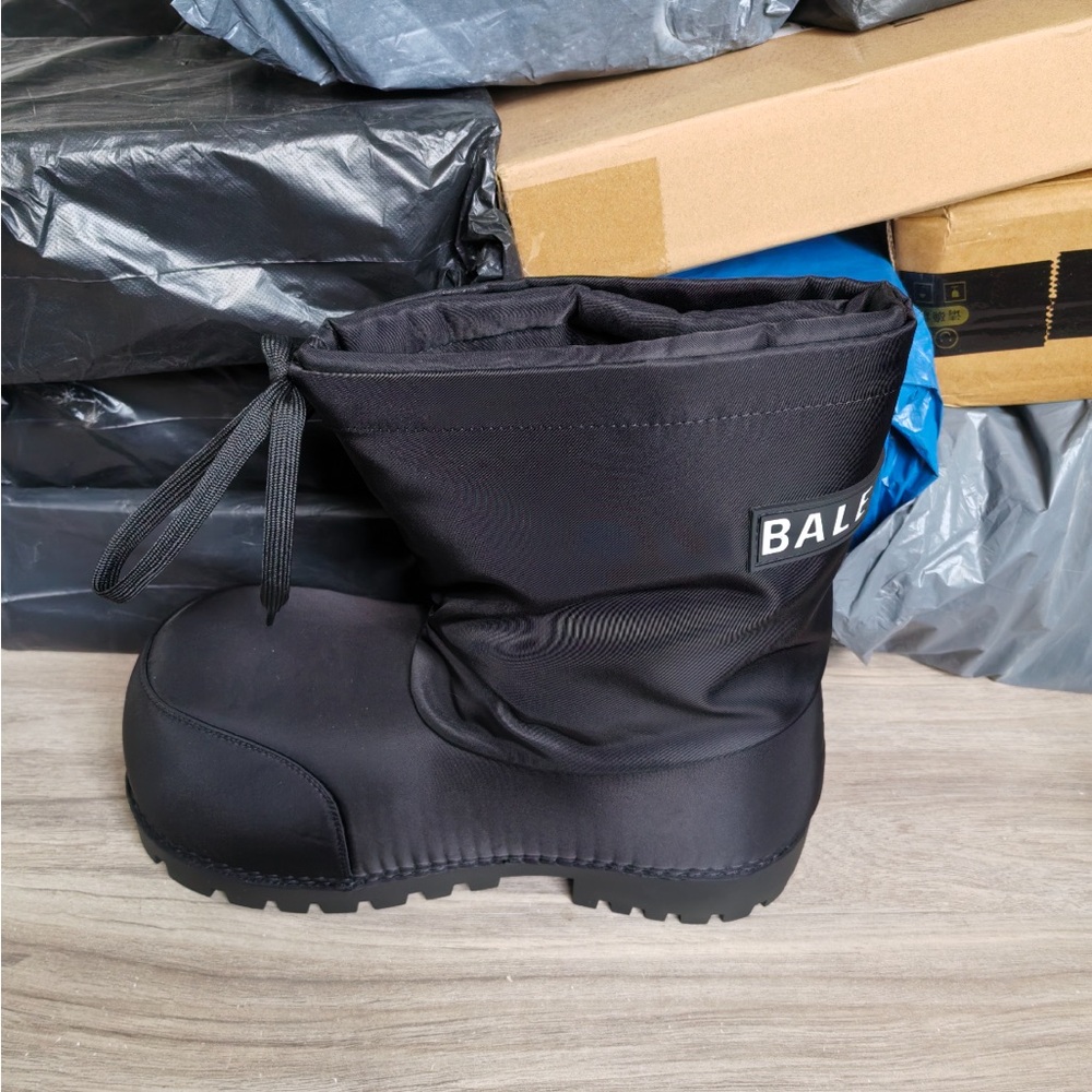 Balenciaga Black Winter Boots